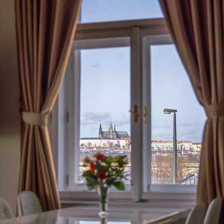 Exclusive Apartment With A View Of Prague Castle And Vltava River Exterior photo