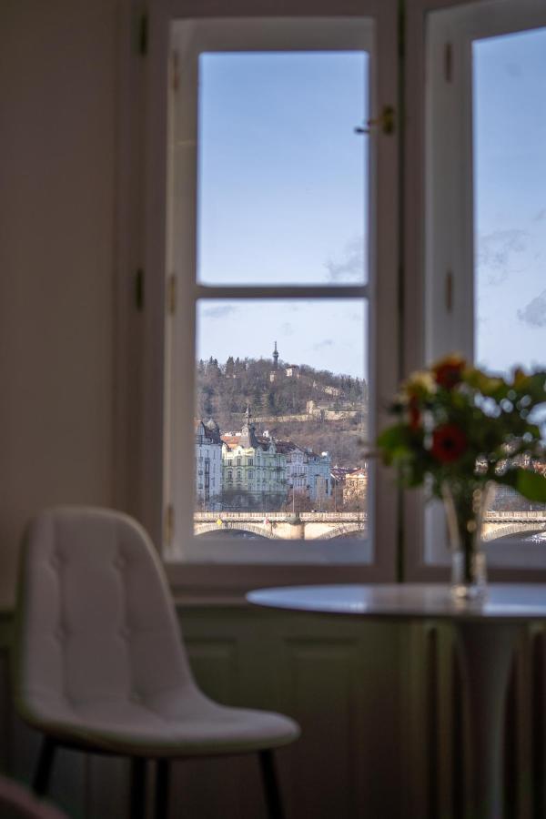 Exclusive Apartment With A View Of Prague Castle And Vltava River Exterior photo