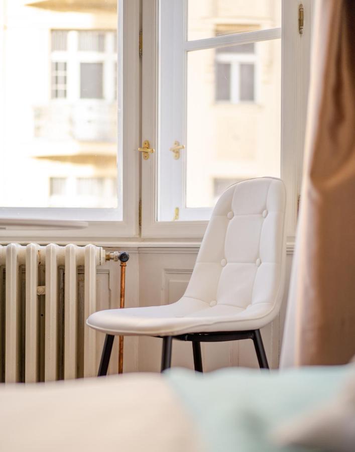 Exclusive Apartment With A View Of Prague Castle And Vltava River Exterior photo